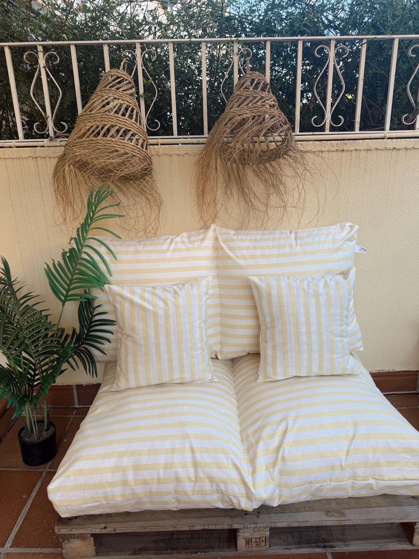 Cojín para Palets Impermeable Rayas Amarillas